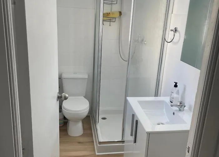 아파트 Ugly Door *